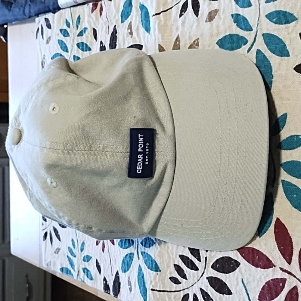 Vintage Cedar Point beige ball cap
